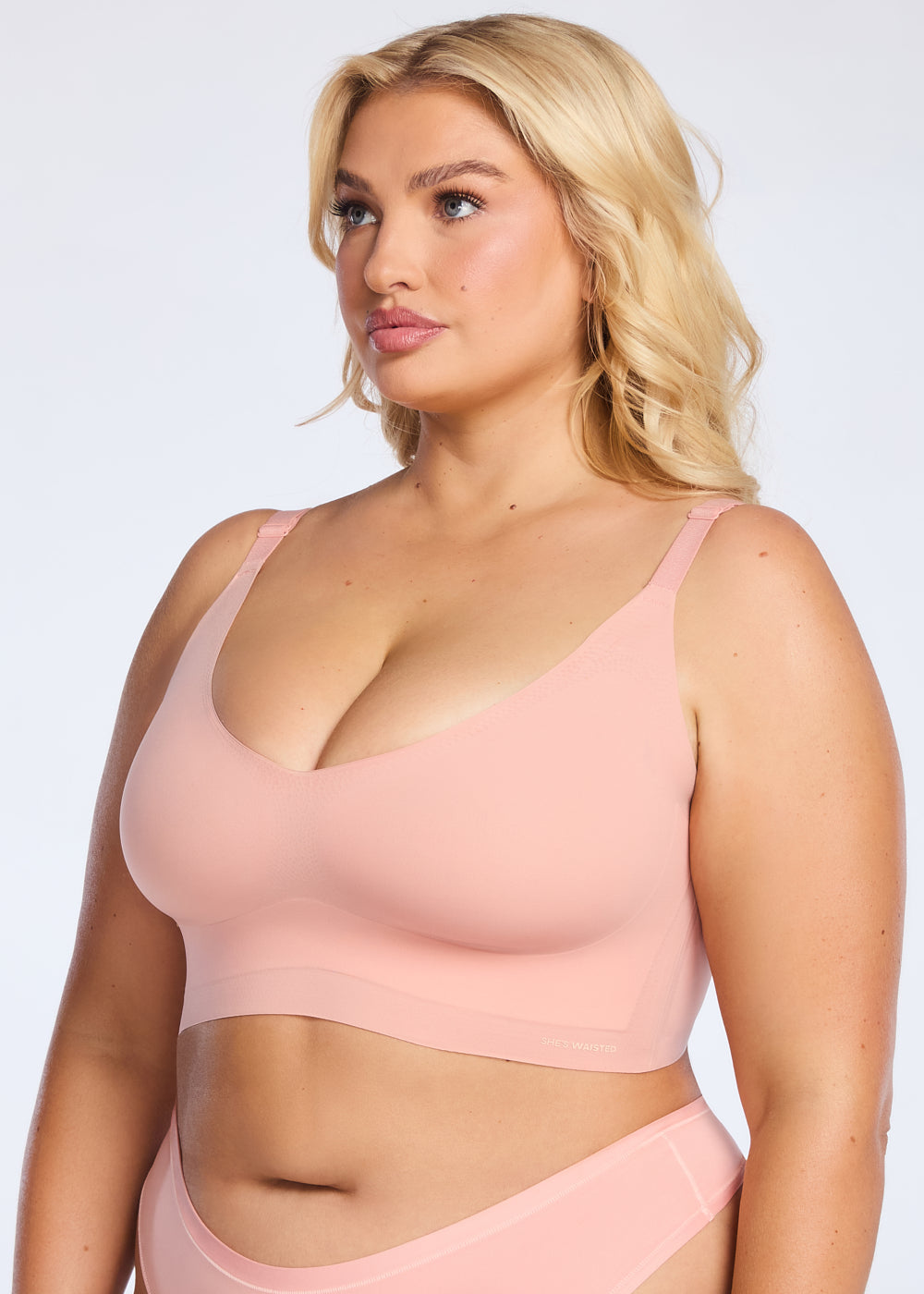 Soutien-gorge sans fil à encolure en V ajustable