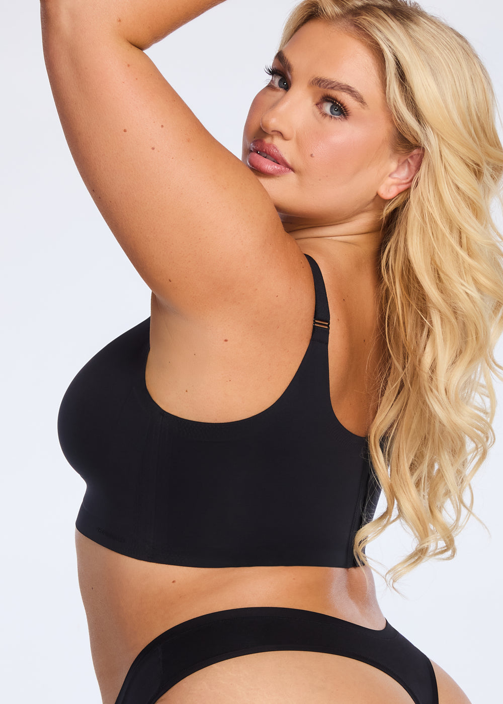 Soutien-gorge sans fil à encolure en V ajustable