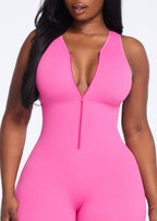 Combinaison à fermeture éclair sur le devant